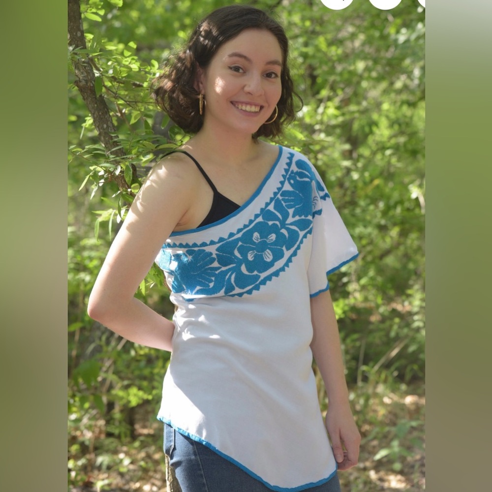 Mayan Expressions Embroidered Top- worn once